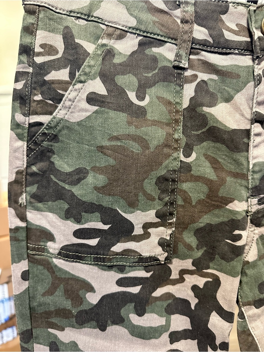 NWT Prosperity Denim Women’s Camo Denim Joggers Pants - Size L - Picture 8 of 10